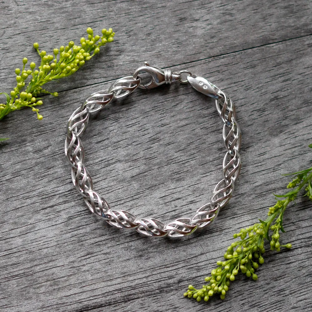 14K White Gold Oval Link Bracelet