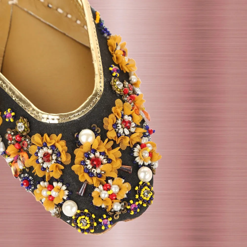 Black Floral Flat Jutti | Intricately Designed | Wedding & Festivities