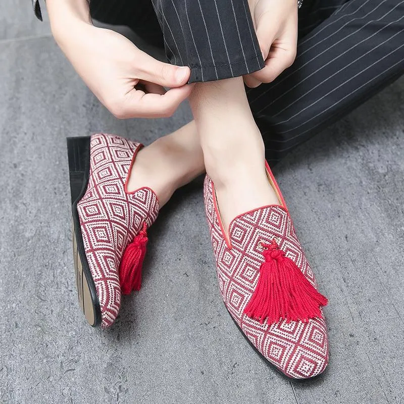 Men's Embroidered Tassel Loafers