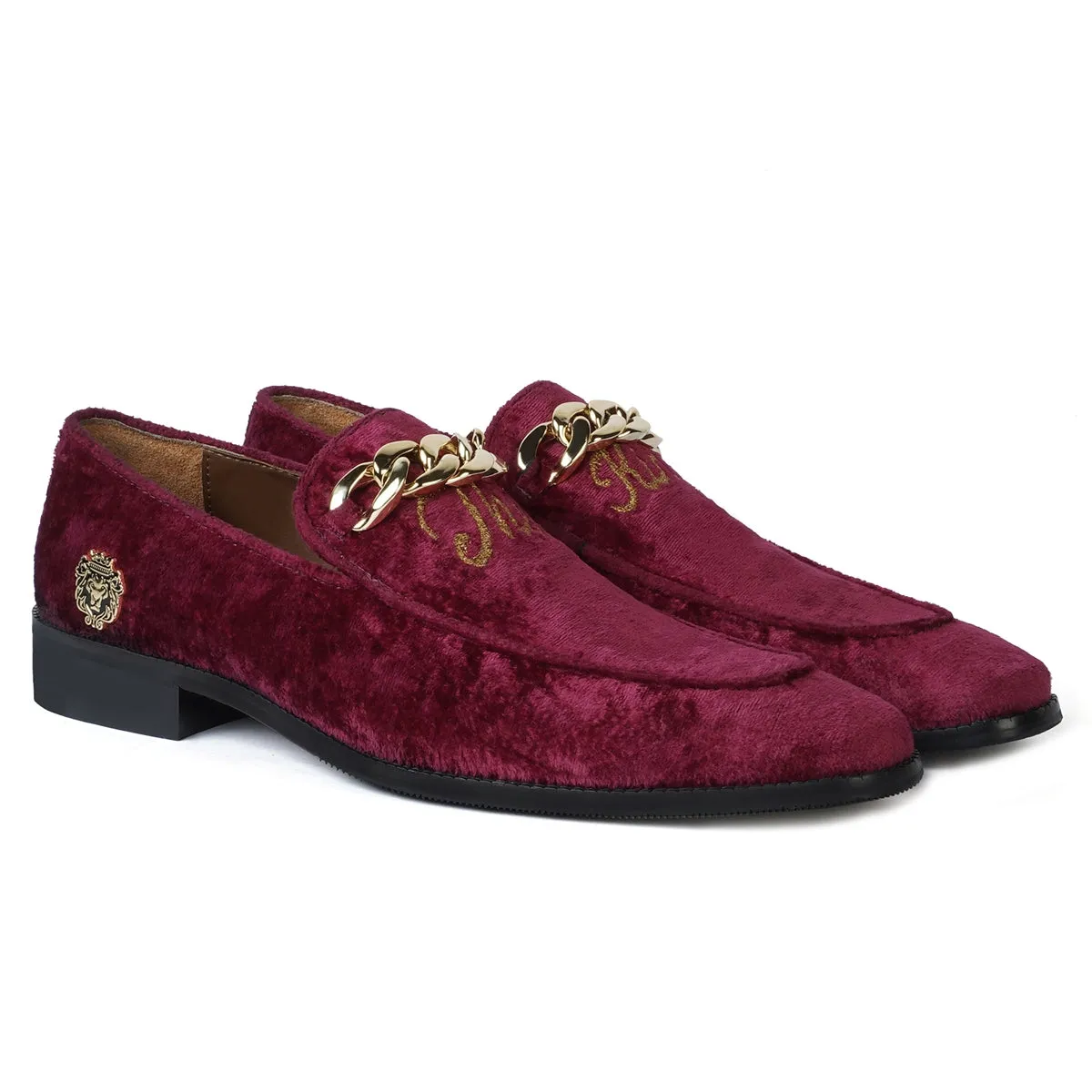 Royal Embroidered 'The King' Crafted Initial With Gold Chain Maroon Velvet Slip-On For Men Brune & Bareskin