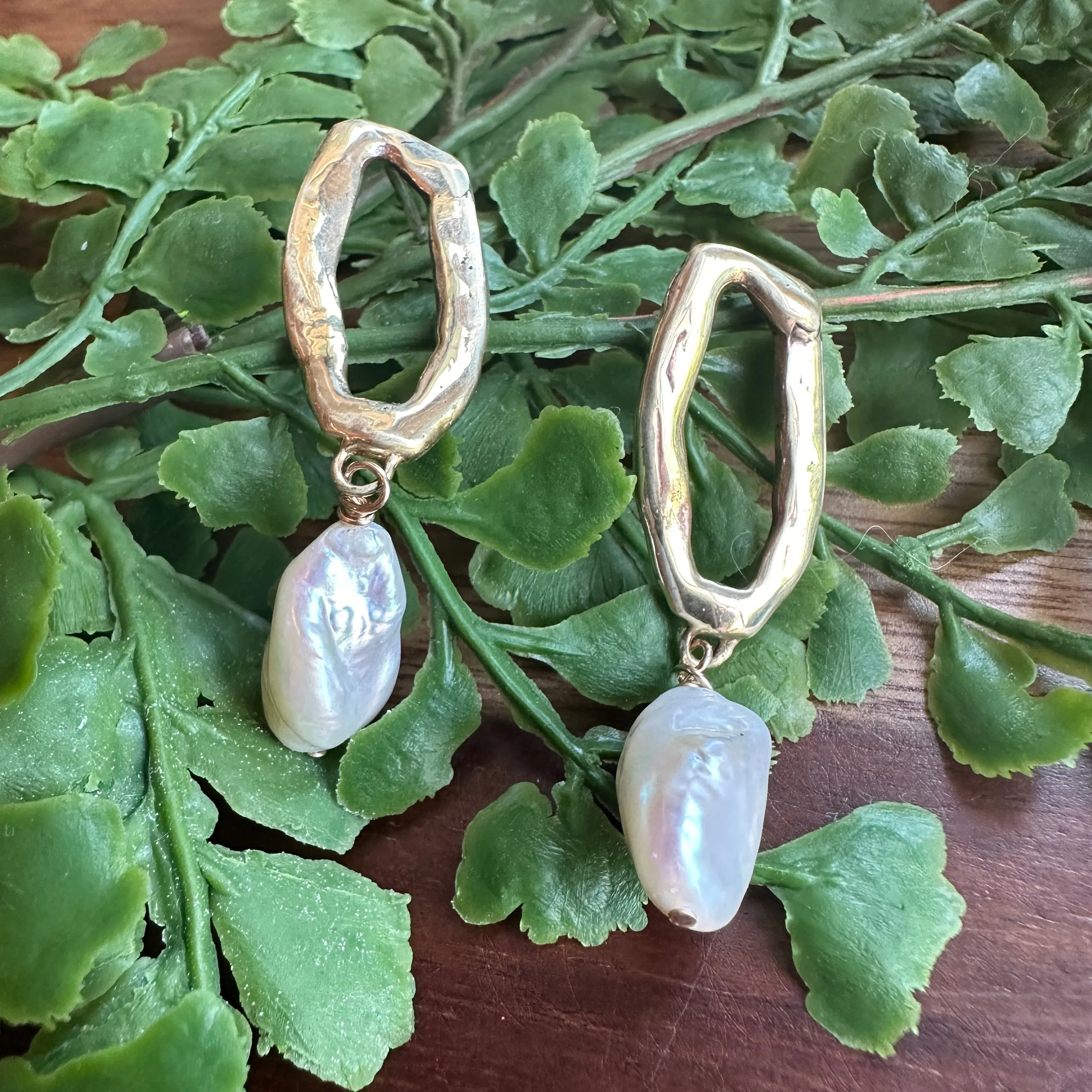 Sabri Freshwater Pearl Drop Earrings